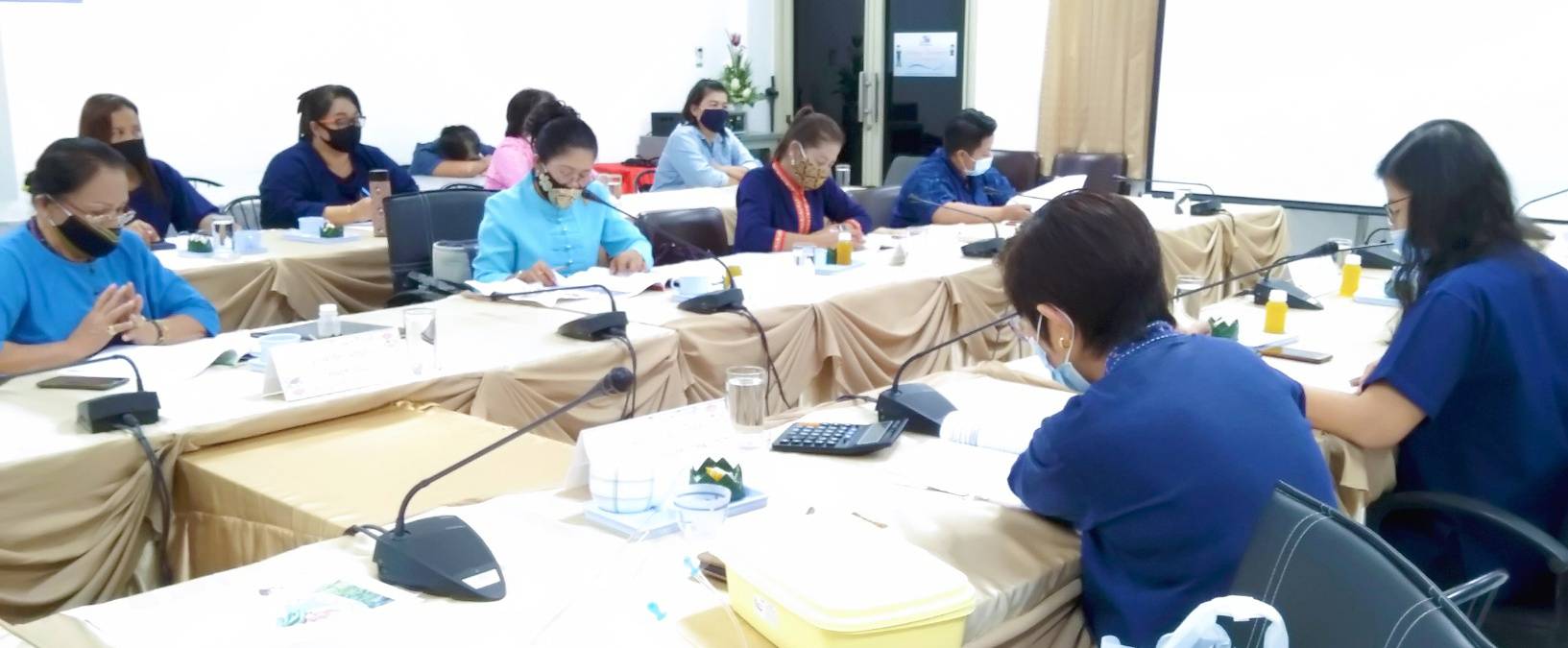 ?? “พัฒนาชุมชนระยอง ประชุมคณะทำงานขับเคลื่อนกองทุนพัฒนาบทบาทสตรีจังหวัดระยอง ครั้งที่ 7/2563