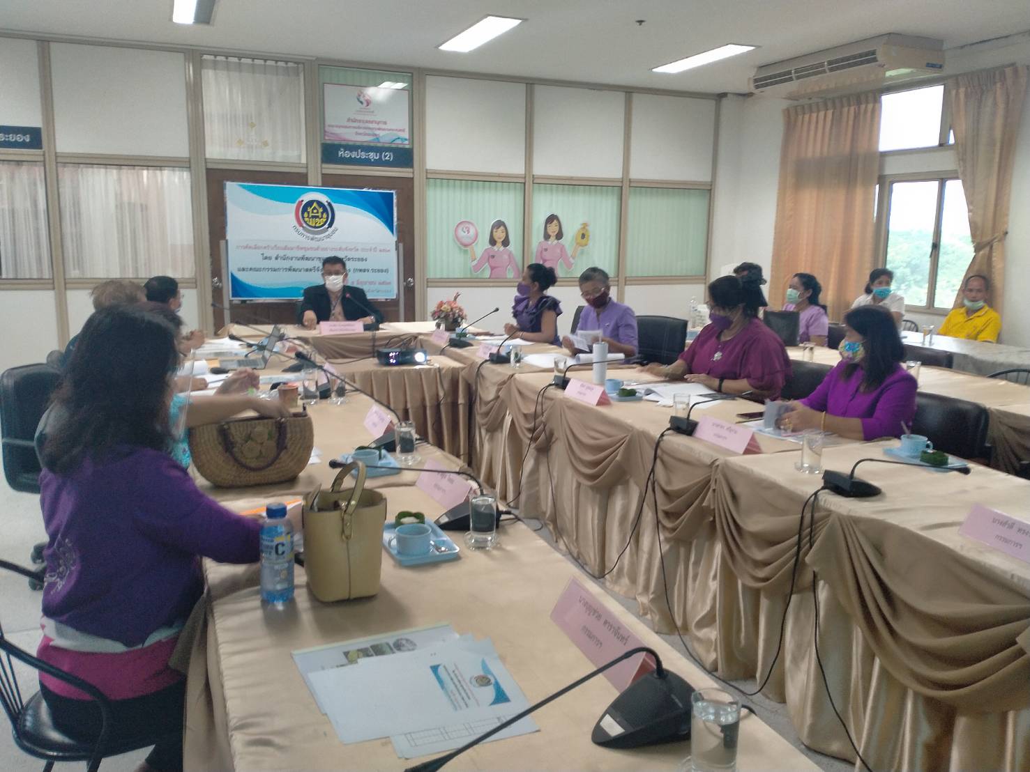 “พช.ระยอง “จัดกิจกรรมคัดเลือกครัวเรือนสัมมาชีพชุมชนตัวอย่างระดับจังหวัด ประจำปี 2563” ???>> วันที่ 5  มิถุนายน 2563 เวลา 09.30 น.  ณ ห้องประชุมสำนักงานพัฒนาชุมชนจังหวัดระยอง ชั้น 3 ศาลากลางจังหวัดระยอง