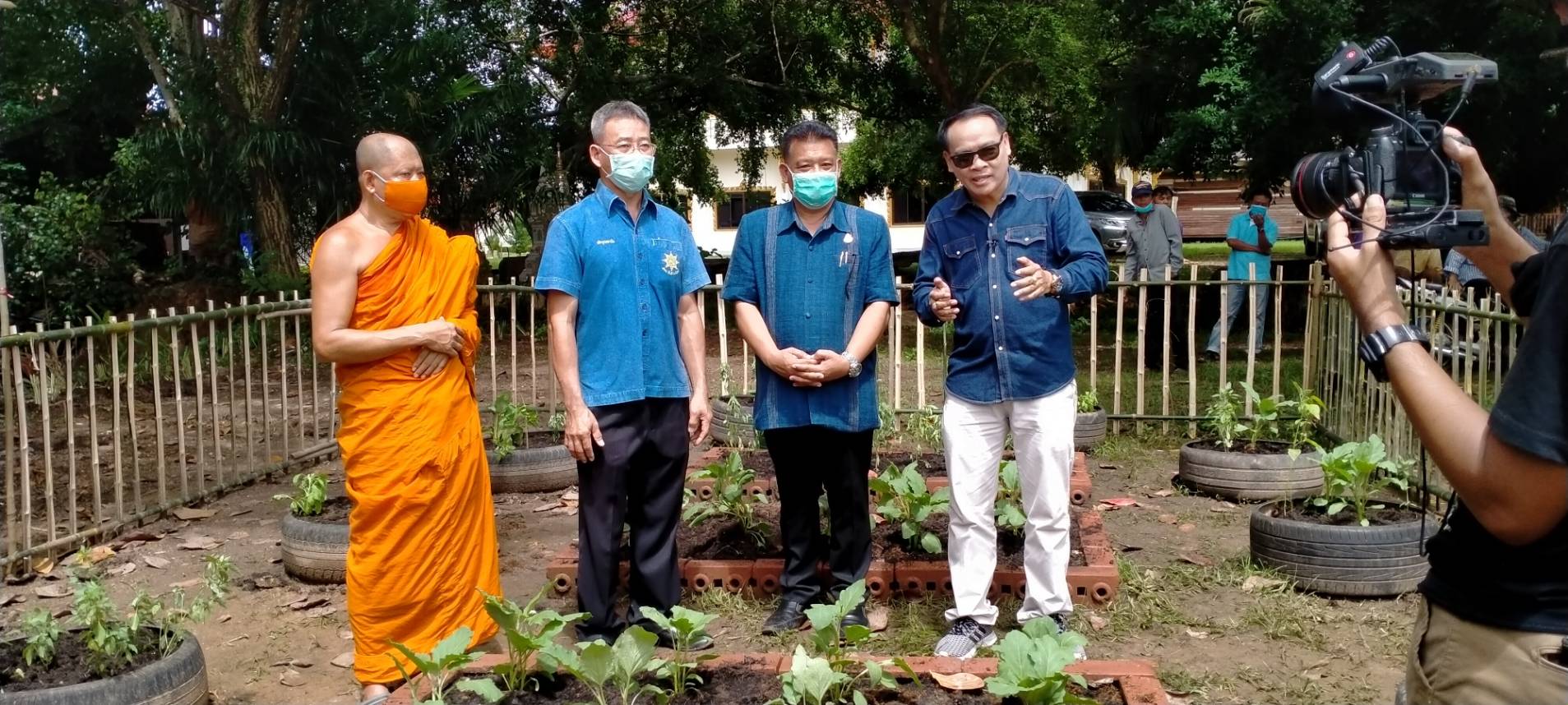 “พช.ระยอง” ประชาสัมพันธ์หมู่บ้าน OTOP เพื่อการท่องเที่ยว การท่องเที่ยวชุมชน และชุมชนท่องเที่ยว OTOP นวัตวิถี เพื่อกระตุ้นเศรษฐกิจฐานราก ในรายการโทรทัศน์ “นั่นไงใช่เลย” ททบ.5