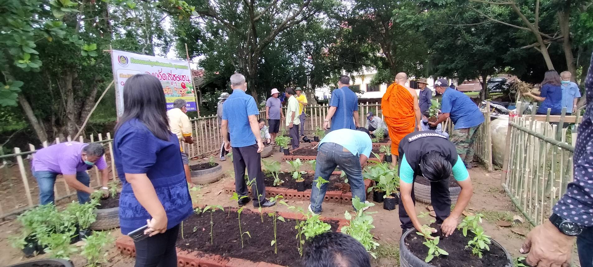 “พช.ระยอง” ประชาสัมพันธ์หมู่บ้าน OTOP เพื่อการท่องเที่ยว การท่องเที่ยวชุมชน และชุมชนท่องเที่ยว OTOP นวัตวิถี เพื่อกระตุ้นเศรษฐกิจฐานราก ในรายการโทรทัศน์ “นั่นไงใช่เลย” ททบ.5