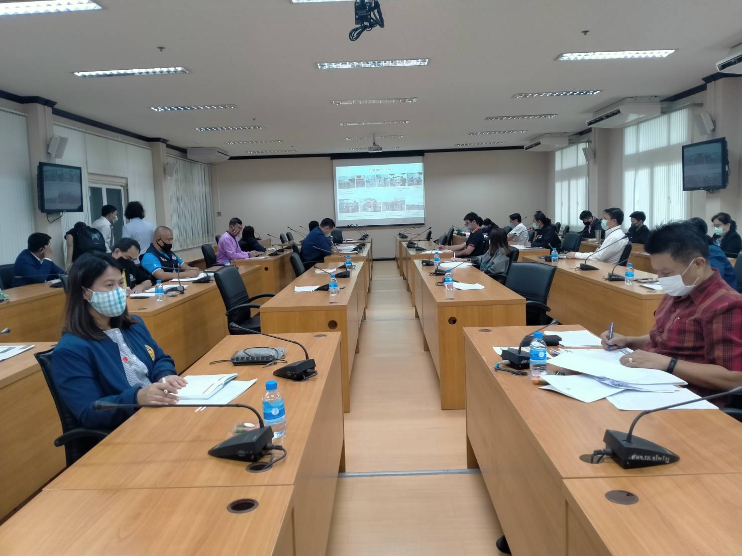 “พช.ระยอง” ร่วมประชุมกับคณะกรรมการโรคติดต่อจังหวัดระยอง