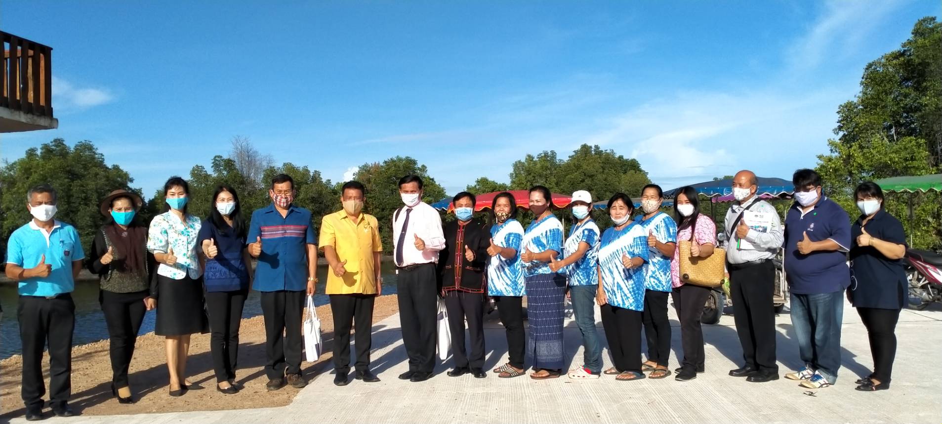 วันที่  9  มิถุนายน 2563 เวลา 13.00 น. “พช.ระยอง” ดำเนินโครงการคัดสรรกิจกรรมพัฒนาชุมชนดีเด่น ประจำปี 2563  ณ ห้องสมุดประชารัฐบ้านเนินฆ้อ หมู่ที่ 3 ตำบลเนินฆ้อ อำเภอแกลง