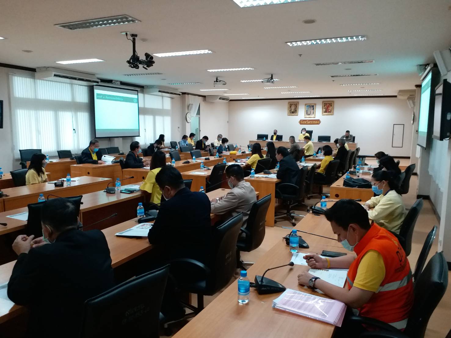 ?? “พช. ระยอง”   ร่วมประชุมคณะกรรมการโรคติดต่อ จังหวัดระยอง ??