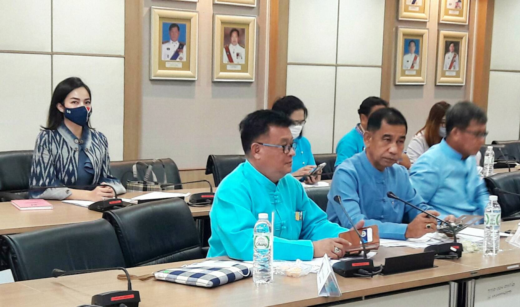 “พช.ระยอง”   ร่วมประชุมคณะทำงานสนับสนุนการขับเคลื่อน การดำเนินงานพัฒนาหมู่บ้านตามหลักปรัชญาเศรษฐกิจพอเพียง เพื่อการแก้ไขปัญหาช้างป่าในพื้นที่หมู่บ้านคชานุรักษ์