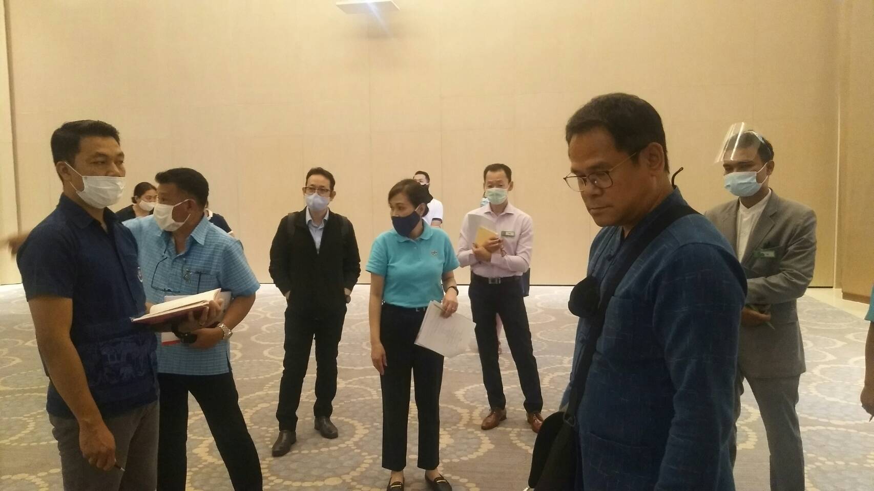 “พช.ระยอง” ร่วมเตรียมความพร้อมในการดำเนินโครงการพัฒนาหมู่บ้านเศรษฐกิจพอเพียงประชุมเชิงปฏิบัติการถ่ายทอดองค์ความรู้หมูบ้านคนรักษ์ช้าง