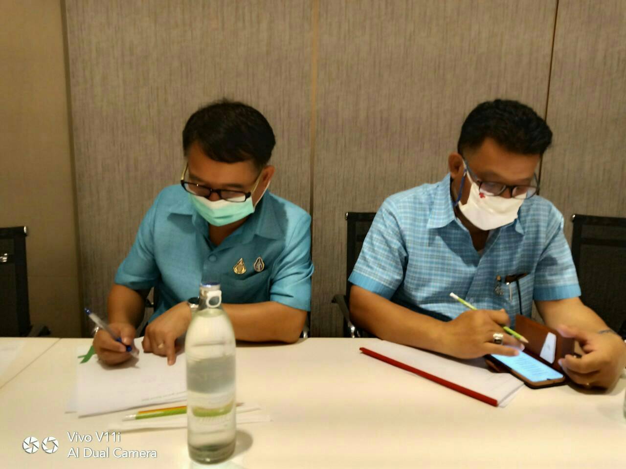 “พช.ระยอง” ร่วมเตรียมความพร้อมในการดำเนินโครงการพัฒนาหมู่บ้านเศรษฐกิจพอเพียงประชุมเชิงปฏิบัติการถ่ายทอดองค์ความรู้หมูบ้านคนรักษ์ช้าง