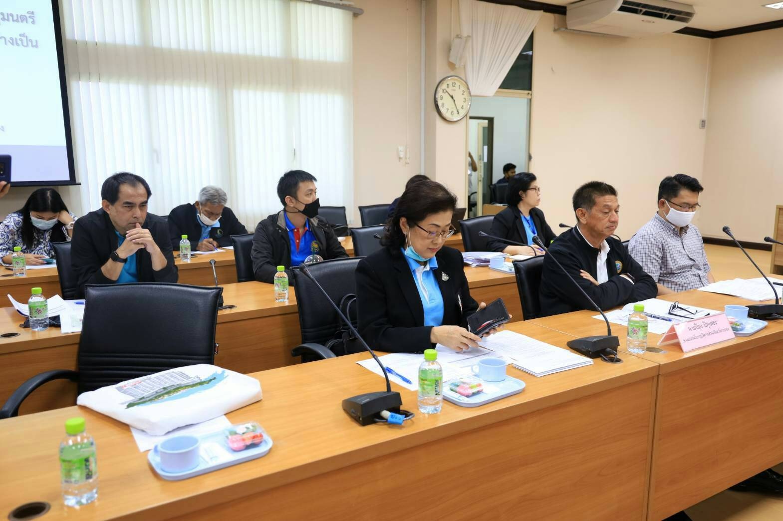 “พช.ระยอง” ร่วมประชุมเตรียมการข้อเสนอการประชุมระหว่างนายกรัฐมนตรีและภาคเอกชน และการประชุมคณะรัฐมนตรีอย่างเป็นทางการนอกสถานที่