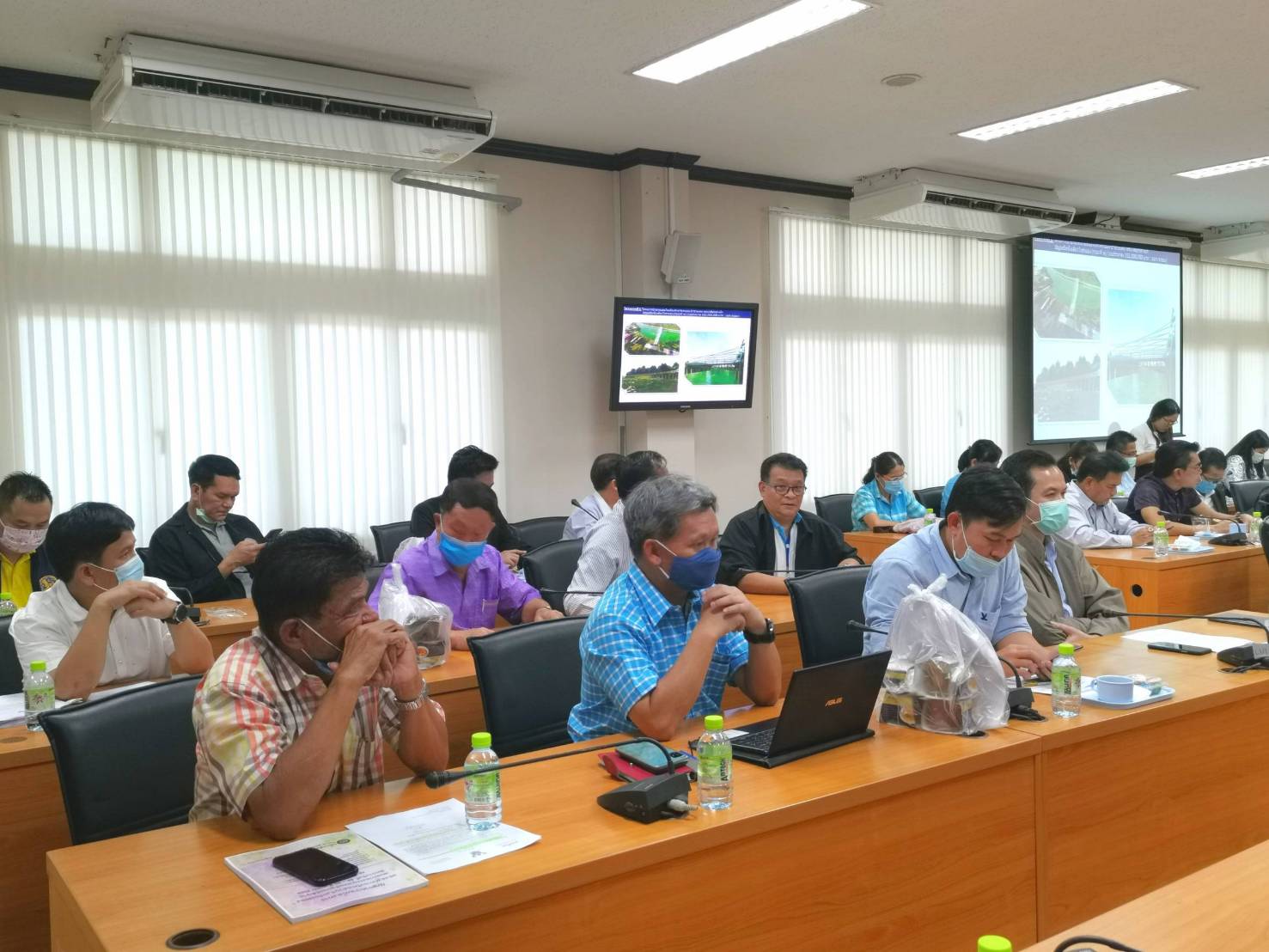 “พช.ระยอง” ร่วมประชุมเตรียมการข้อเสนอการประชุมระหว่างนายกรัฐมนตรีและภาคเอกชน และการประชุมคณะรัฐมนตรีอย่างเป็นทางการนอกสถานที่