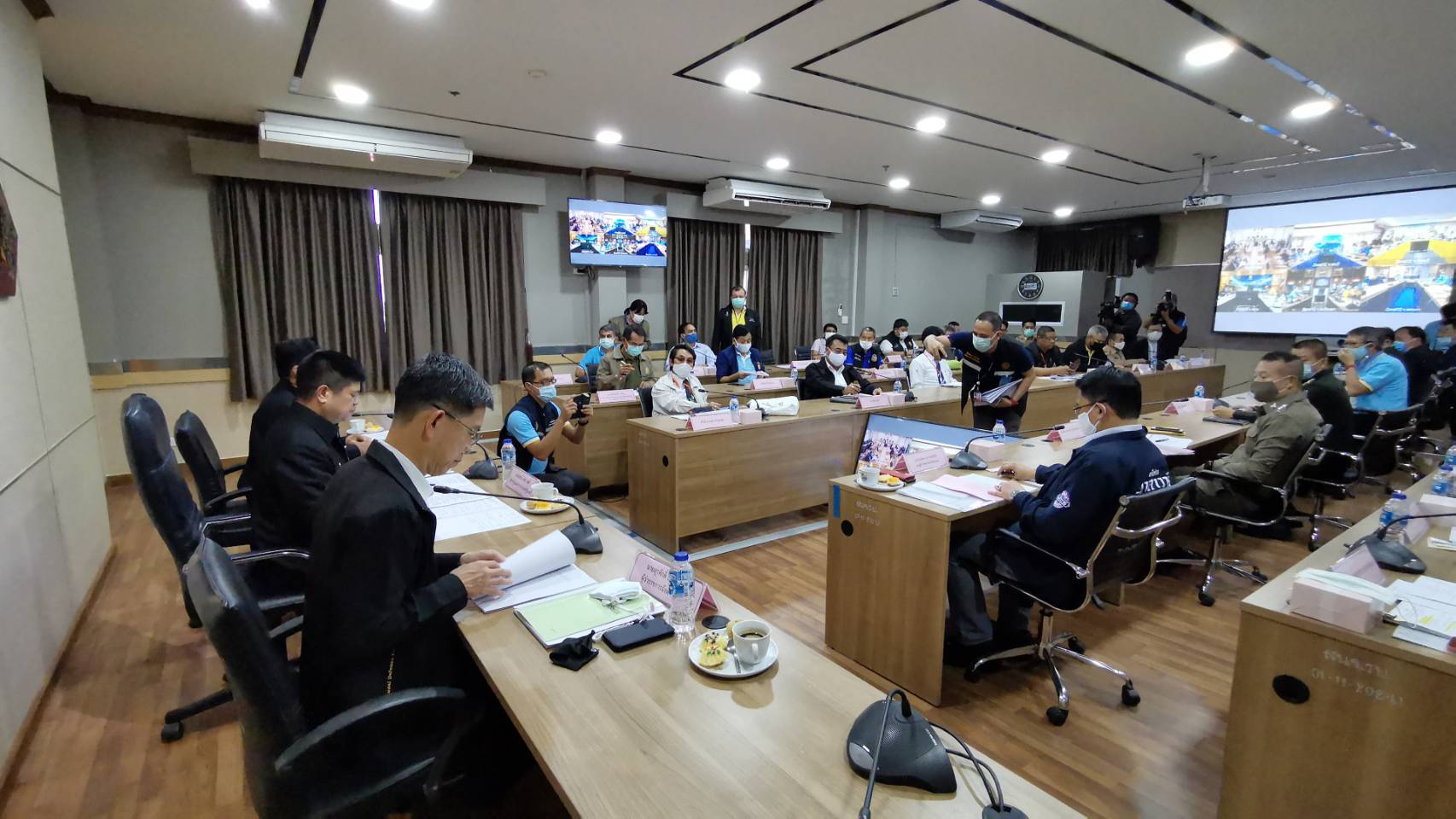 “พช.ระยอง” ร่วมประชุมเตรียมความพร้อมและการอำนวยความสะดวกแก่ประชาชนที่เดินทางมายื่นหนังสือร้องเรียน-ร้องทุกข์ในภารกิจนายกรัฐมนตรีและคณะเดินทางมาประชุม ครม.สัญจรที่จังหวัดระยอง