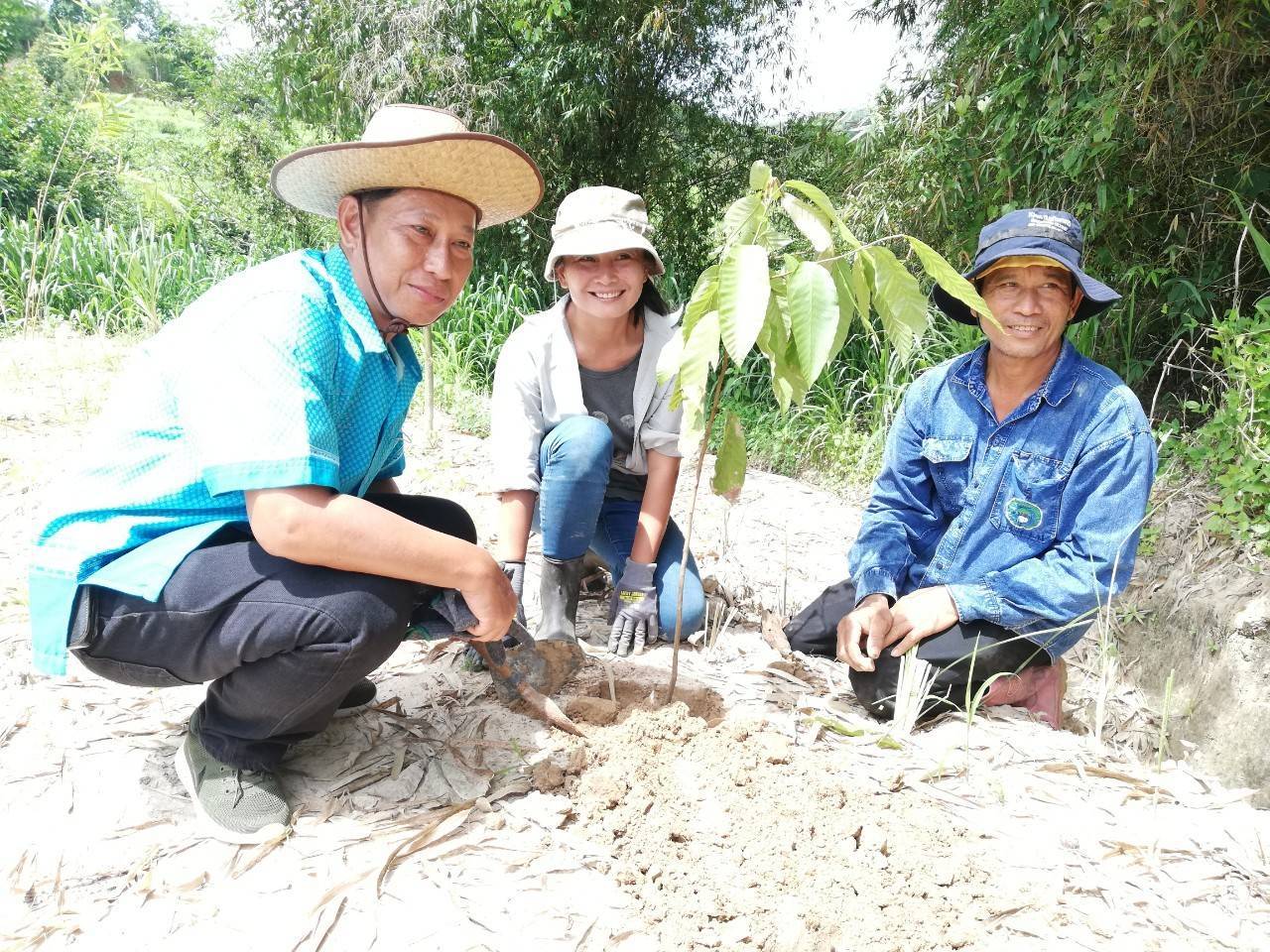 พช.ระยอง @ สพอ.แกลง ขับเคลื่อนกิจกรรม “โคก หนอง นา โมเดล”