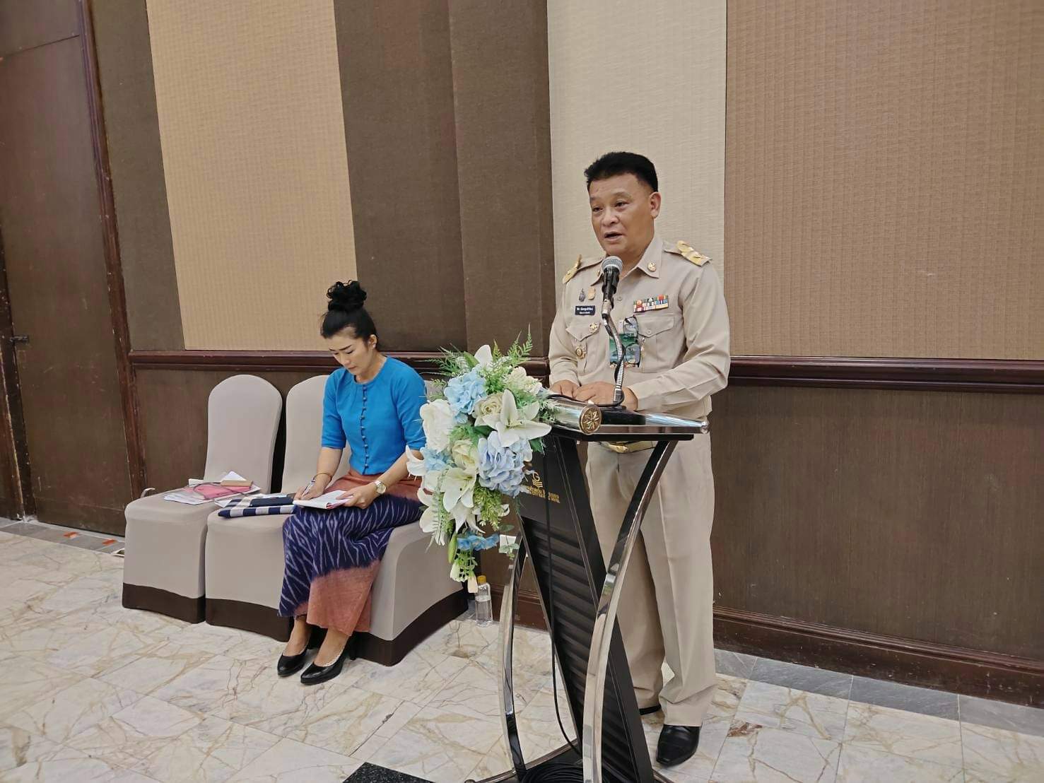 อธิบดี พช.อันเชิญพระบรมราโชวาท ในหลวง รัชกาลที่ 9 มอบนโยบายพัฒนาชุมชน จ.ระยอง