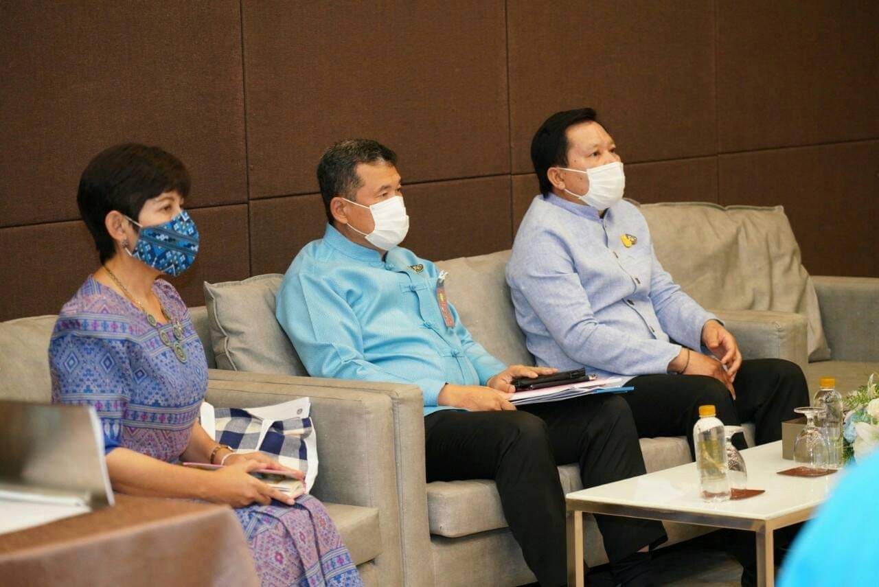 อธิบดี พช.อันเชิญพระบรมราโชวาท ในหลวง รัชกาลที่ 9 มอบนโยบายพัฒนาชุมชน จ.ระยอง