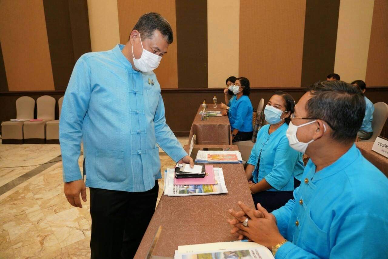 อธิบดี พช.อันเชิญพระบรมราโชวาท ในหลวง รัชกาลที่ 9 มอบนโยบายพัฒนาชุมชน จ.ระยอง