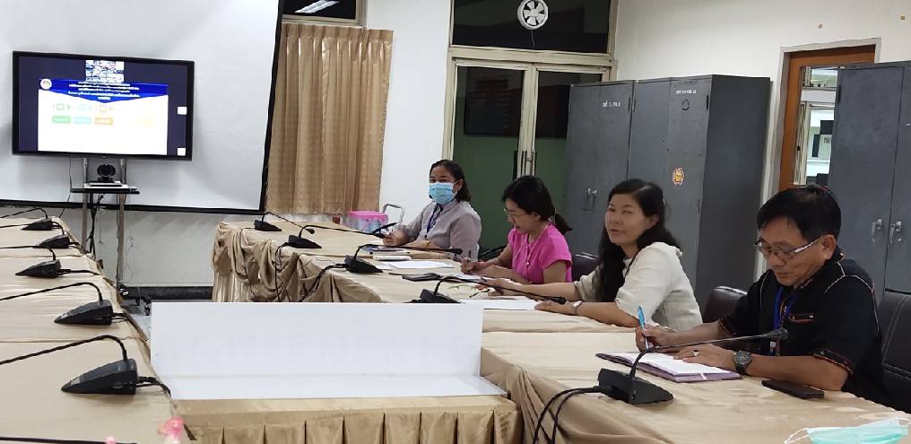 “พช.ระยอง”  ร่วมรับฟังการประชุมผ่านระบบวีดิทัศน์ทางไกล (Video Conference)