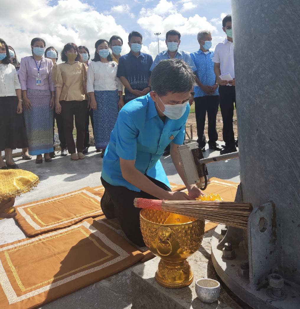 “พช.ระยอง”  ร่วมพิธียกเสาธงชาติ โครงการปรับภูมิทัศน์สวนสุขภาพศูนย์ราชการจังหวัดระยอง