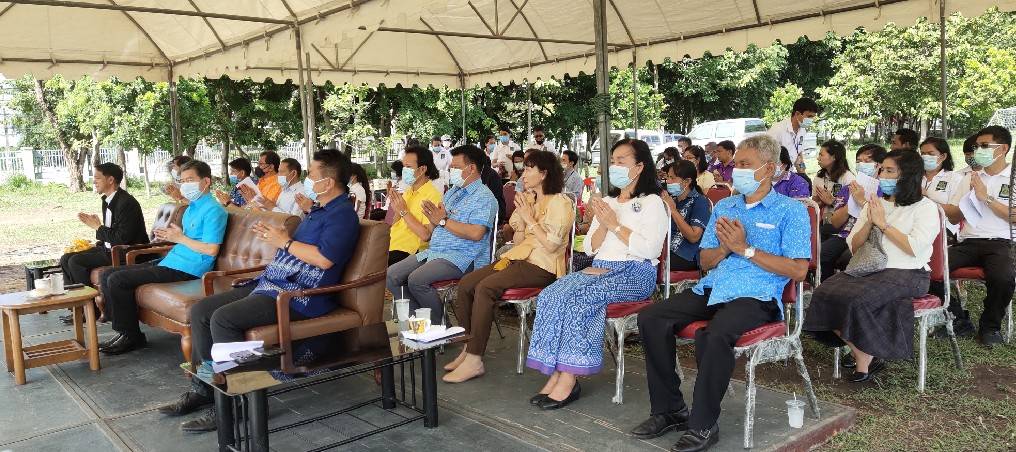 “พช.ระยอง”  ร่วมพิธียกเสาธงชาติ โครงการปรับภูมิทัศน์สวนสุขภาพศูนย์ราชการจังหวัดระยอง