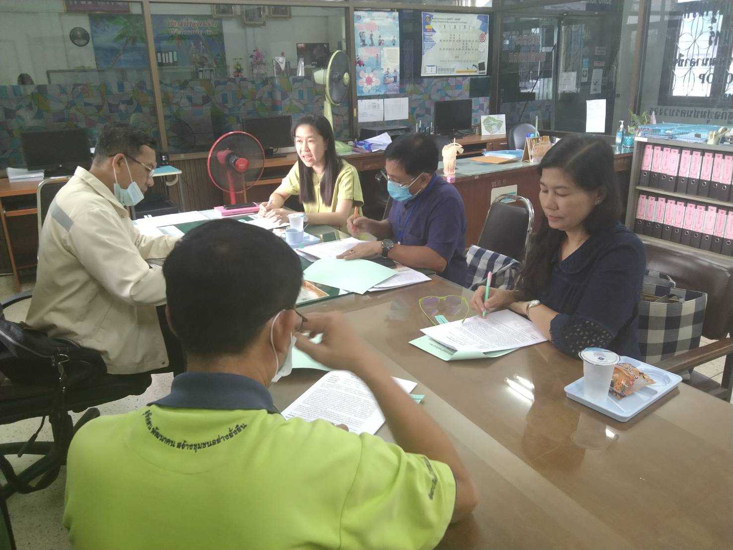 “พช.ระยอง” นิเทศติดตามและสนับสนุนการดำเนินงานสำนักงานพัฒนาชุมชนอำเภอวังจันทร์