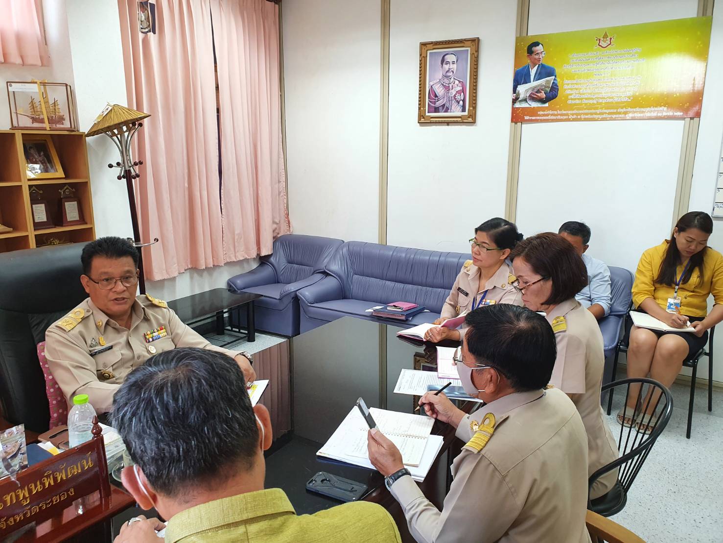 “พช.ระยอง” จัดประชุม Morning  brief  ทุกวันจันทร์”   คณะผู้บริหาร  สพจ.ระยอง