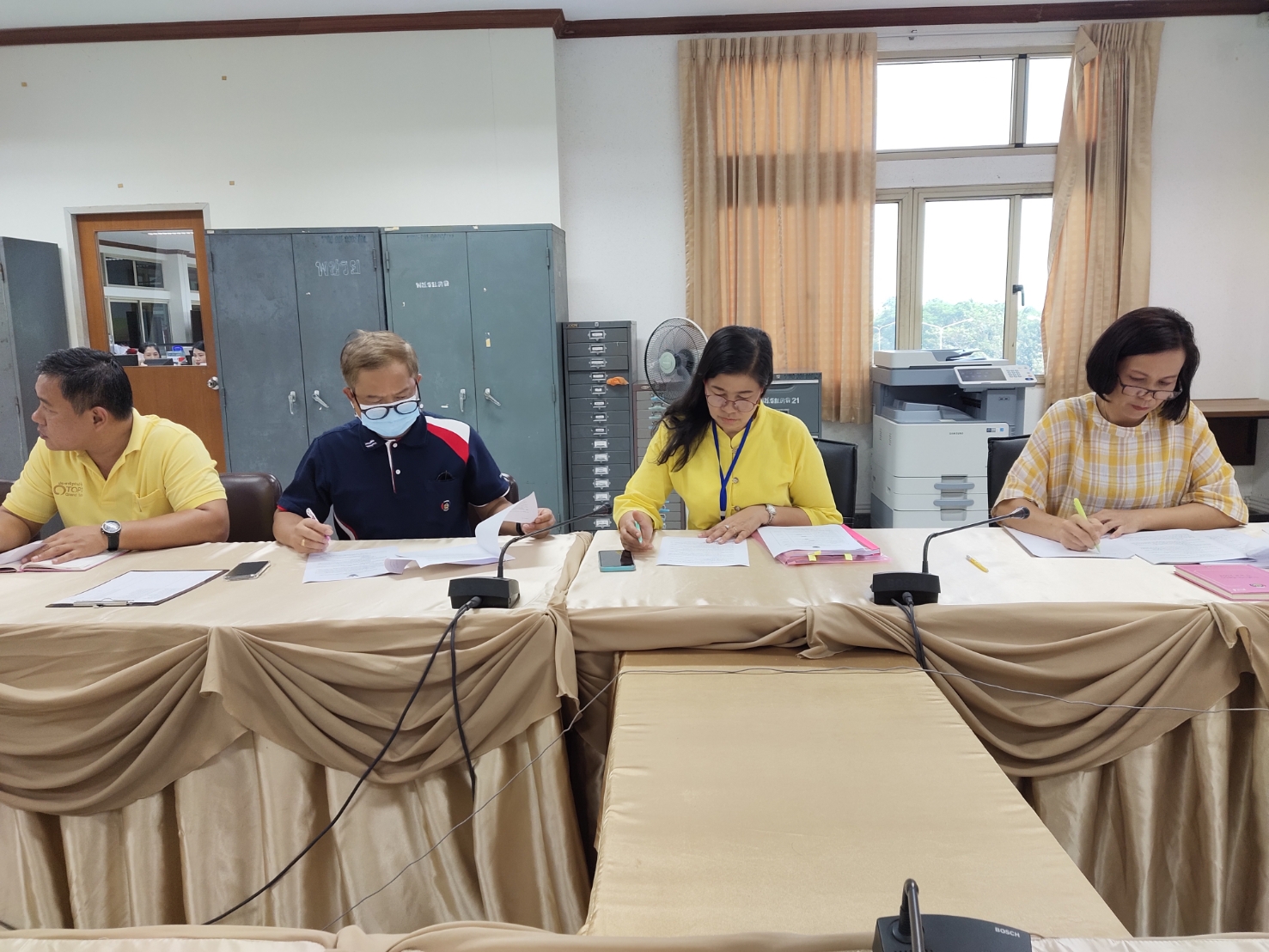 ?? “พช.ระยอง”  ร่วมรับฟังการประชุม Conference ชี้แจงแนวทางการรับสมัครคัดเลือกบุคคลเพื่อจัดจ้างเป็นลูกจ้างเหมาบริการปฏิบัติภารกิจตามโครงการพัฒนาพื้นที่ต้นแบบการพัฒนาคุณภาพชีวิต ตามหลักทฤษฎีใหม่ ประยุกต์สู่ “โคก หนอง นา โมเดล”