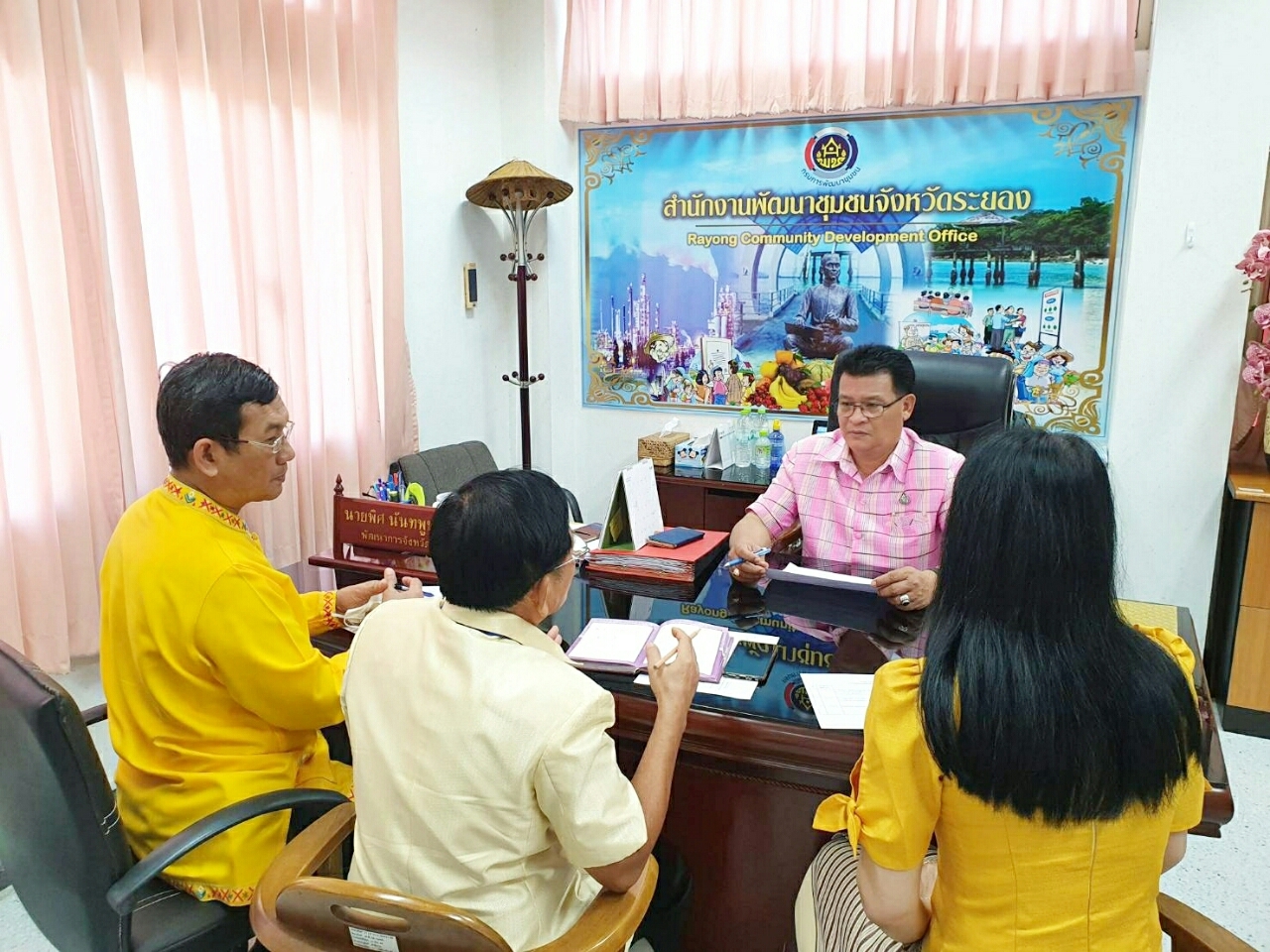 ? พช.ระยอง ประชุม Morning Brief ?