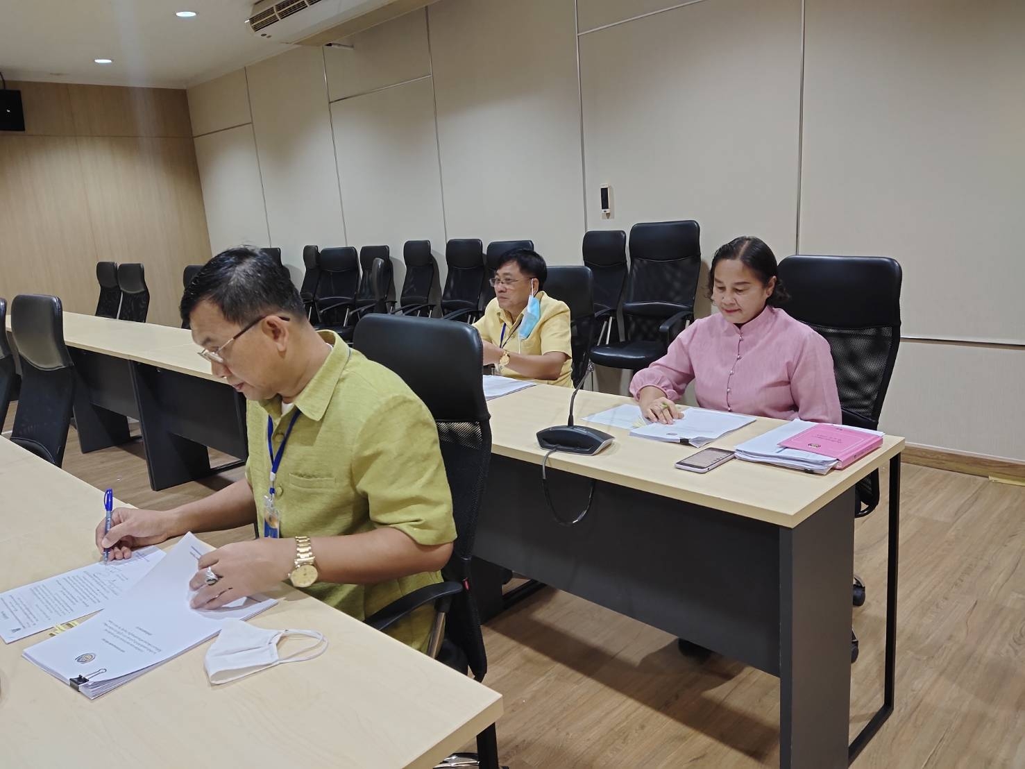 ?? “พช.ระยอง” ดำเนินการสอบสัมภาษณ์ ลูกจ้างเหมาบริการ  ปฏิบัติภารกิจตามโครงการพัฒนาพื้นที่ต้นแบบการพัฒนาคุณภาพชีวิต ตามหลักทฤษฎีใหม่ ประยุกต์สู่ “โคก หนอง นา โมเดล”  ??