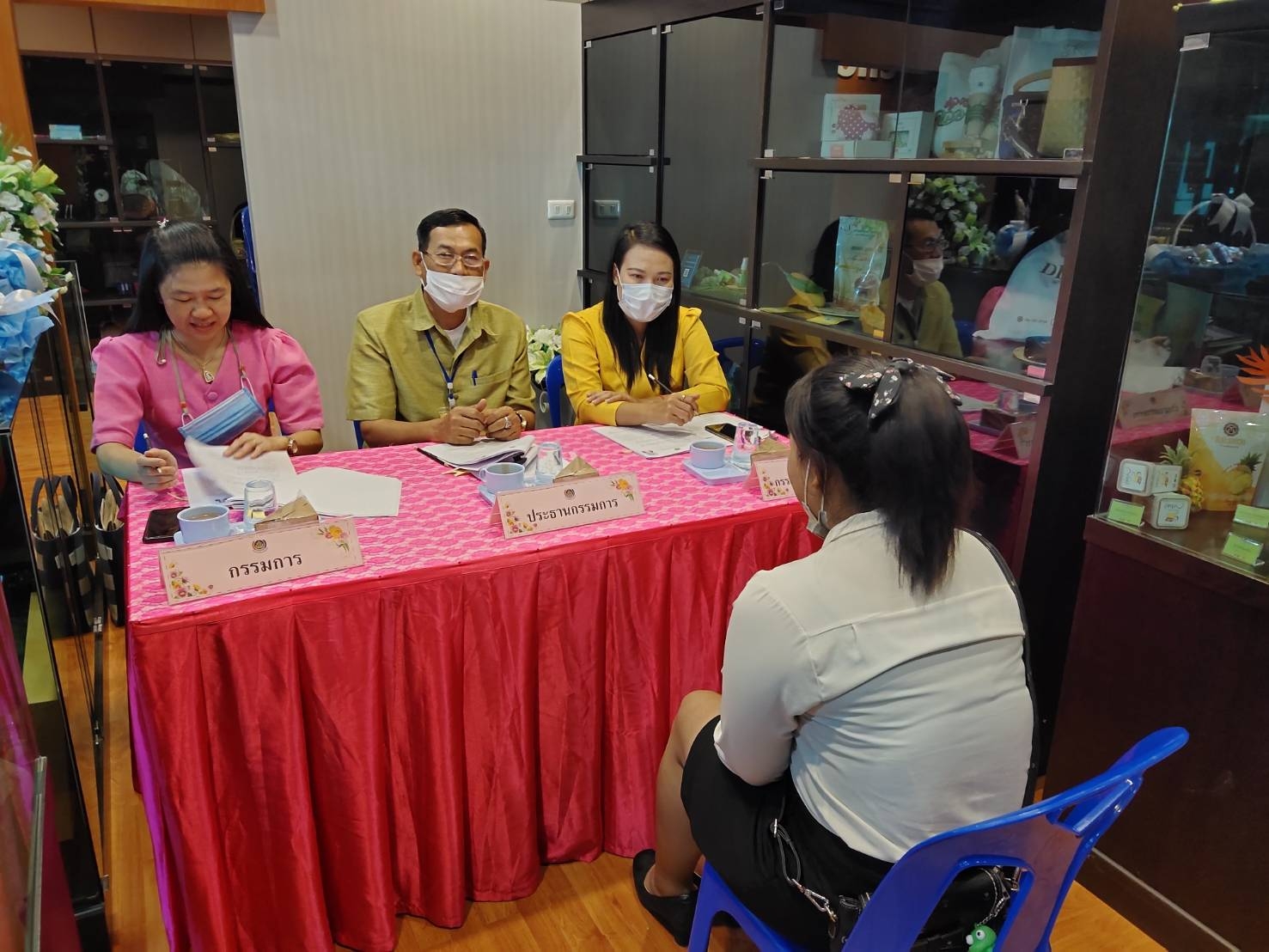 ?? “พช.ระยอง” ดำเนินการสอบสัมภาษณ์ ลูกจ้างเหมาบริการ  ปฏิบัติภารกิจตามโครงการพัฒนาพื้นที่ต้นแบบการพัฒนาคุณภาพชีวิต ตามหลักทฤษฎีใหม่ ประยุกต์สู่ “โคก หนอง นา โมเดล”  ??