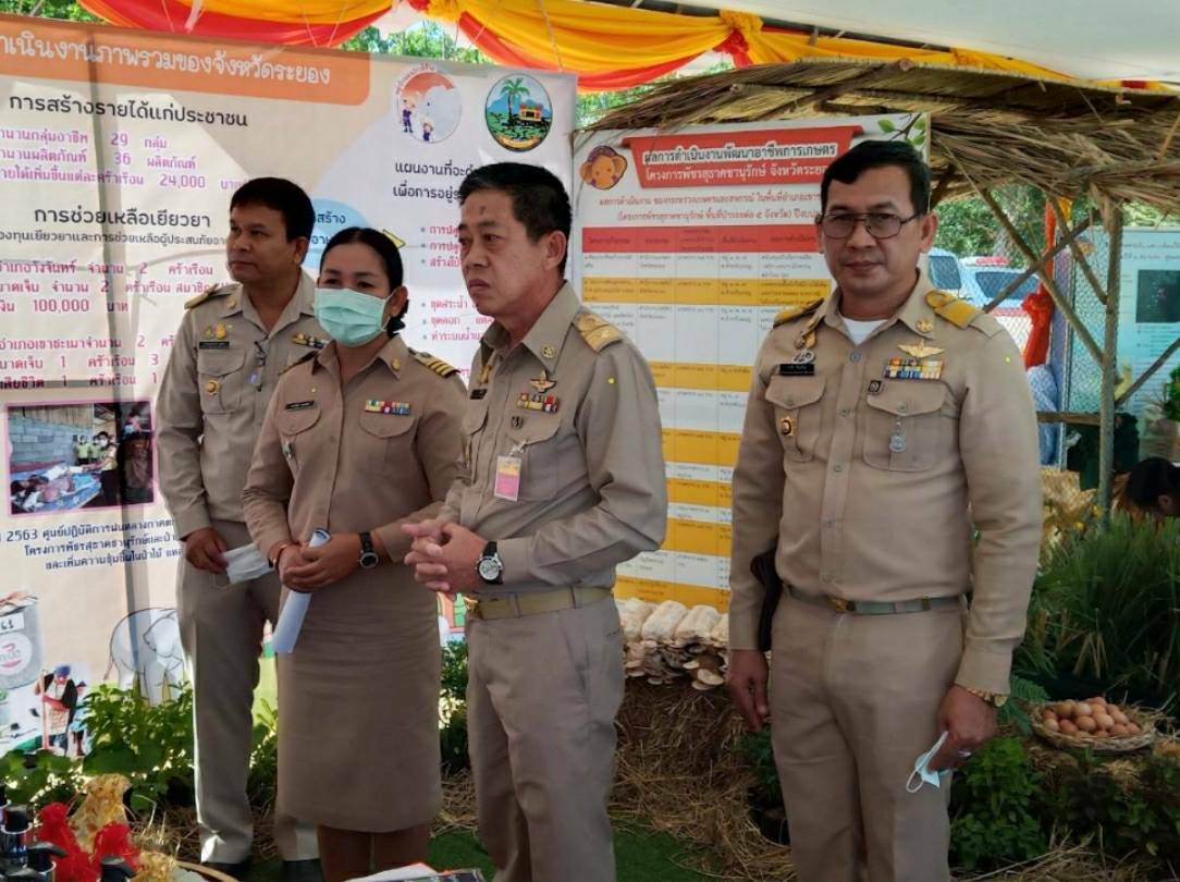 “พช.ระยอง” จัดนิทรรศการแสดงผลการดำเนินงานตาม “โครงการพัชรสุธาคชานุรักษ์”