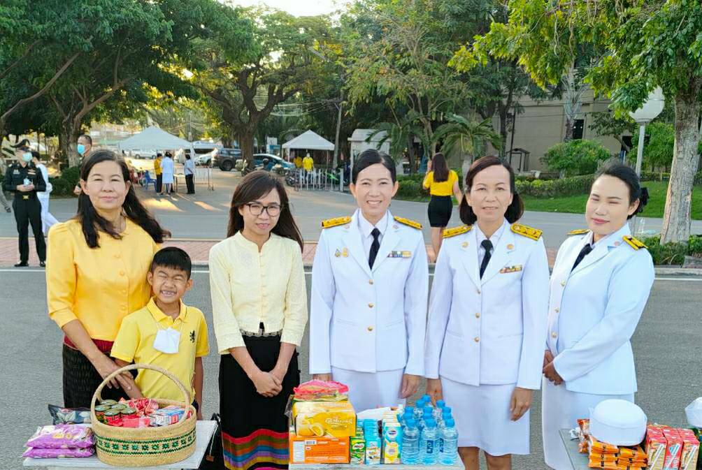 ? “พช.ระยอง” ร่วมกิจกรรมเนื่องในวันคล้ายวันพระราชสมภพพระบาทสมเด็จพระบรมชนกาธิเบศร มหาภูมิพลอดุลยเดชมหาราช บรมนาถบพิตร วันชาติและวันพ่อแห่งชาติ