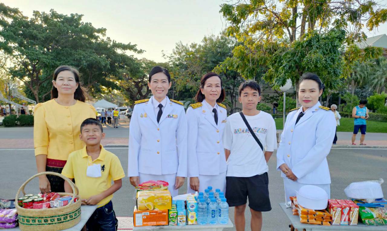 ? “พช.ระยอง” ร่วมกิจกรรมเนื่องในวันคล้ายวันพระราชสมภพพระบาทสมเด็จพระบรมชนกาธิเบศร มหาภูมิพลอดุลยเดชมหาราช บรมนาถบพิตร วันชาติและวันพ่อแห่งชาติ