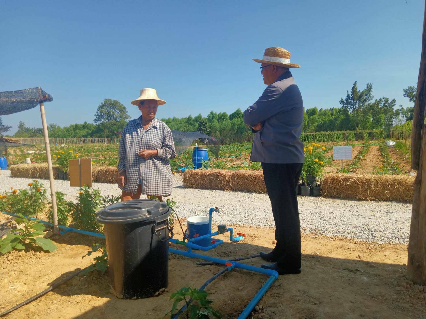 ? “พช.ระยอง” เตรียมความพร้อมการจัดนิทรรศการแสดงผลการดำเนินงานการส่งเสริมอาชีพหมู่บ้านคชานุรักษ์ และหมู่บ้านขยายผล ?