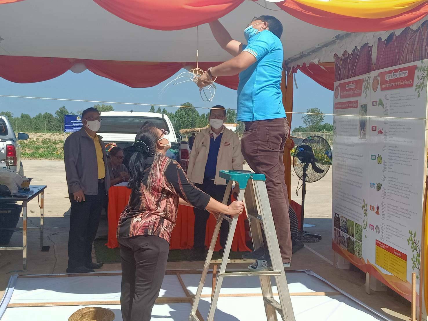 ? “พช.ระยอง” เตรียมความพร้อมการจัดนิทรรศการแสดงผลการดำเนินงานการส่งเสริมอาชีพหมู่บ้านคชานุรักษ์ และหมู่บ้านขยายผล ?