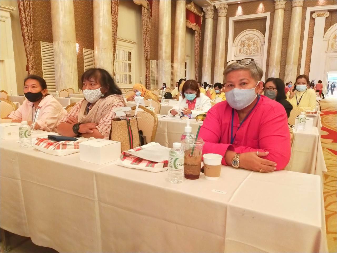 สตรีระยอง ร่วมโครงการกองทุนพัฒนาบทบาทสตรี สร้างพลังสตรี สร้างความสุข สร้างรายได้สู่ชุมชน