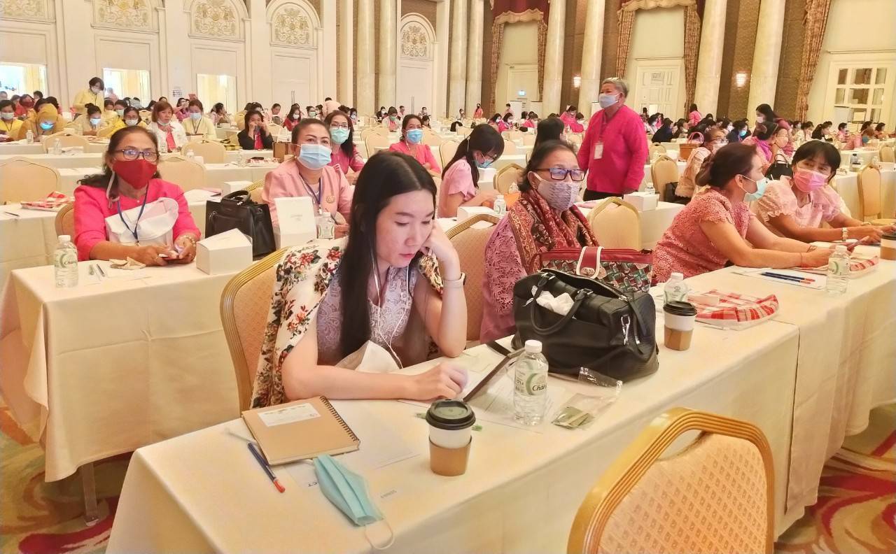 สตรีระยอง ร่วมโครงการกองทุนพัฒนาบทบาทสตรี สร้างพลังสตรี สร้างความสุข สร้างรายได้สู่ชุมชน