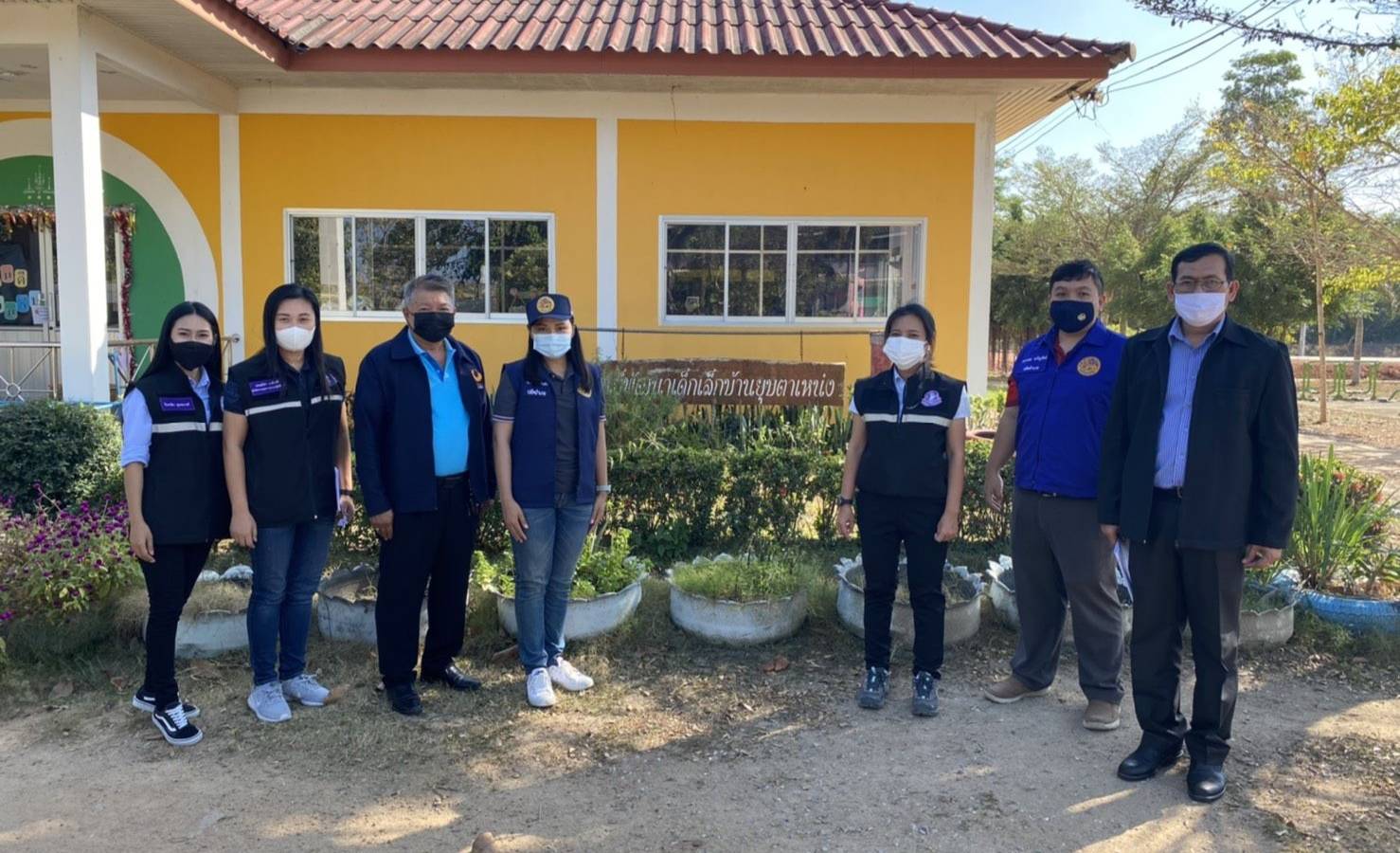 “พช.ระยอง” ร่วมเป็นคณะทำงานออกติดตามการปฏิบัติตามประกาศ/คำสั่ง ของศูนย์บริหารสถานการณ์แพร่ระบาดของโรคติดเชื้อไวรัสโคโรนา2019 (covid-19 ) ?