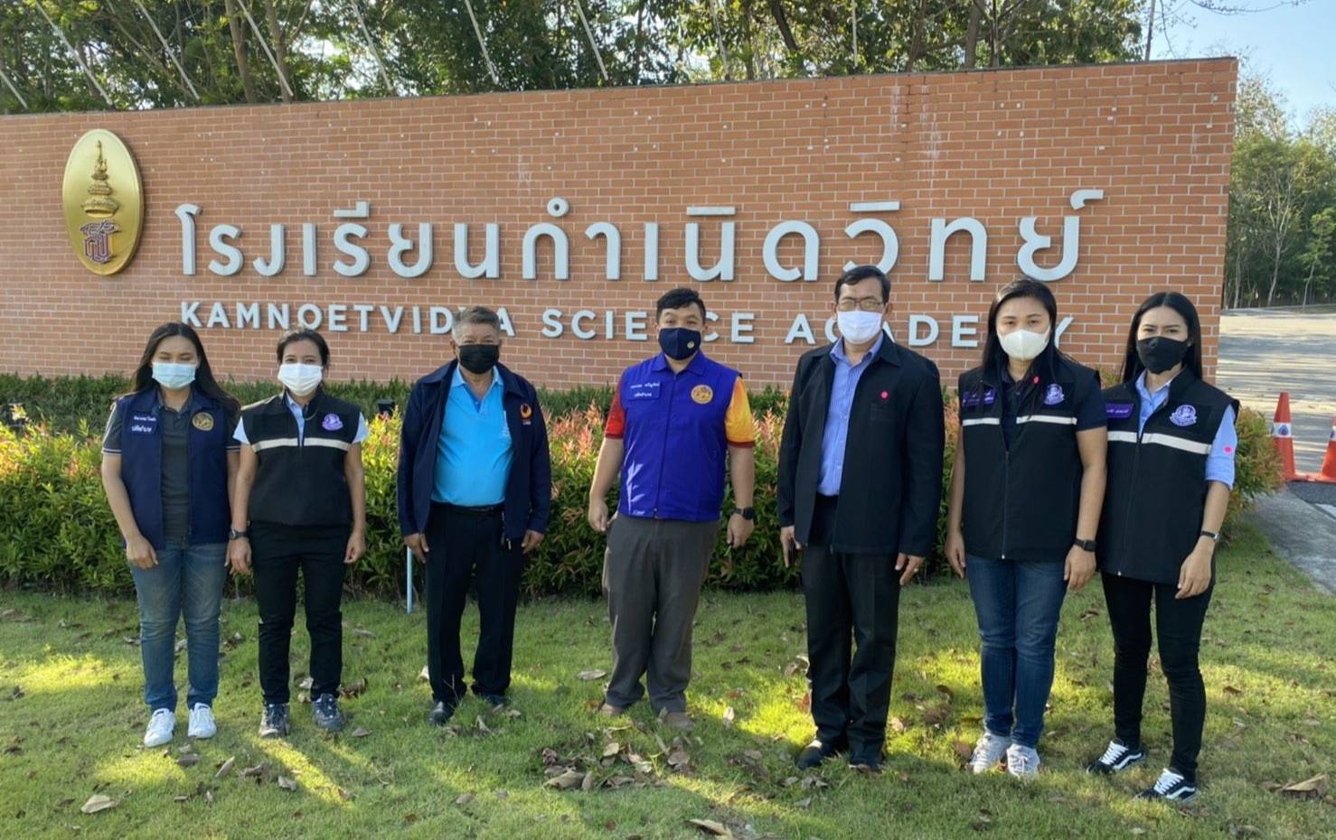 “พช.ระยอง” ร่วมเป็นคณะทำงานออกติดตามการปฏิบัติตามประกาศ/คำสั่ง ของศูนย์บริหารสถานการณ์แพร่ระบาดของโรคติดเชื้อไวรัสโคโรนา2019 (covid-19 ) ?