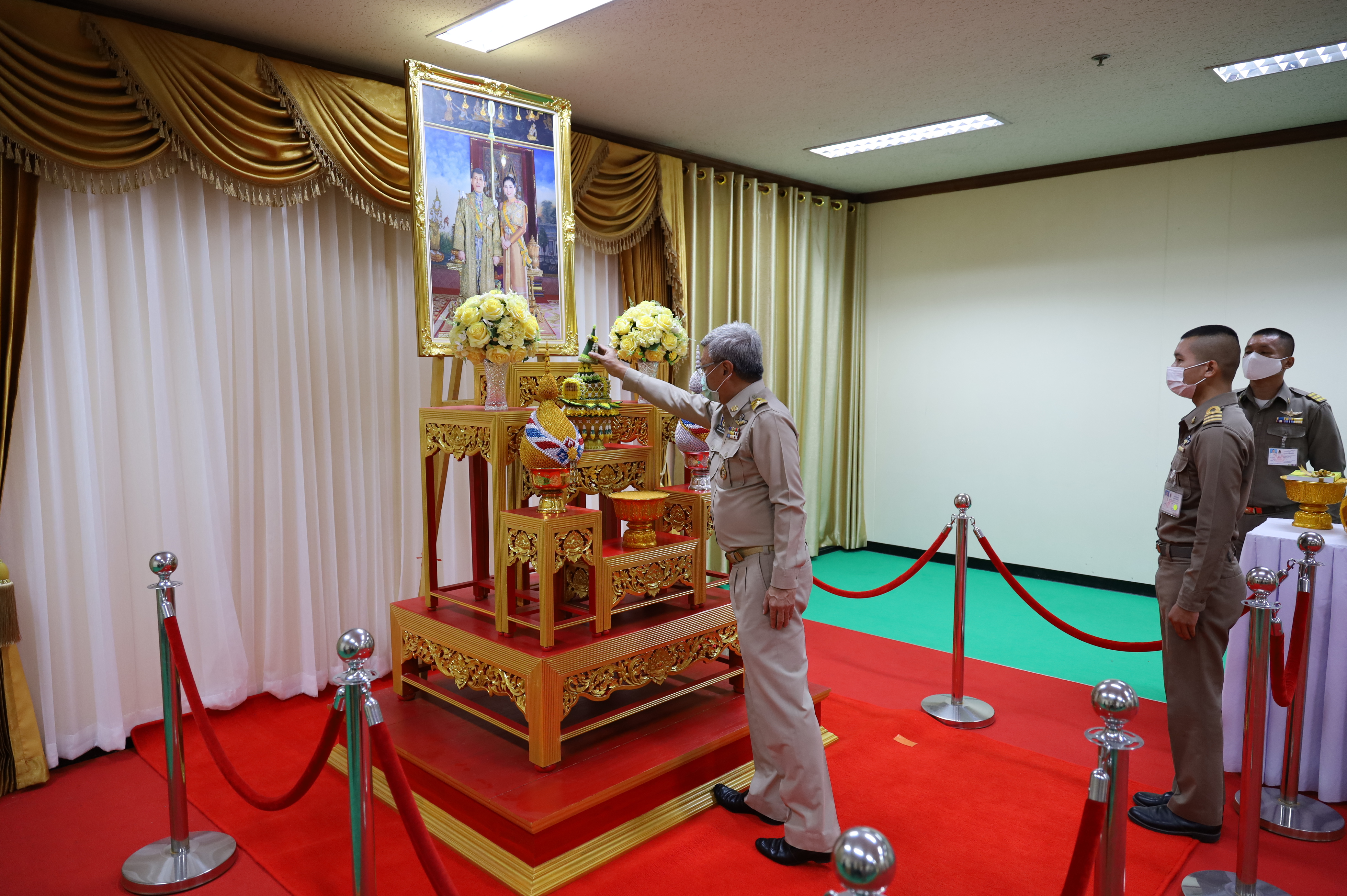 พช.ระยอง จัดพิธีการรับพระราชทานหนังสือ “เรื่องเล่าชาวคชานุรักษ์” เนื่องในโอกาสโครงการพัชรสุธาคชานุรักษ์ได้ดำเนินการมาครบ 1 ปี ?