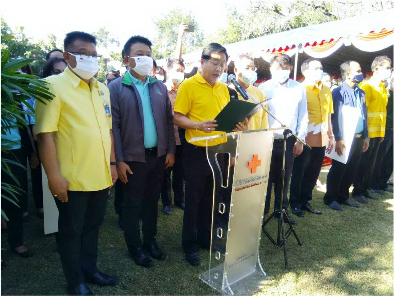 จังหวัดระยอง “พช.ระยอง”  ร่วมบริจาคเงินเพื่อสนับสนุนกิจกรรมเหล่ากาชาดจังหวัดระยองในงานวันสมเด็จพระเจ้าตากสินมหาราชและงานกาชาดจังหวัดระยองประจำปี พ.ศ. 2563