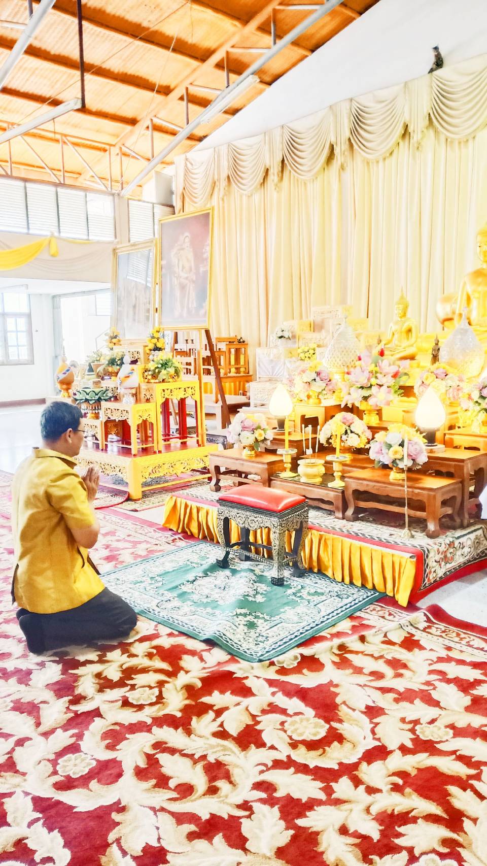 ?? “พช.ระยอง” ร่วมพิธีเจริญพระพุทธมนต์เพื่อความเป็นสิริมงคลให้กับแผ่นดินฯ ??
