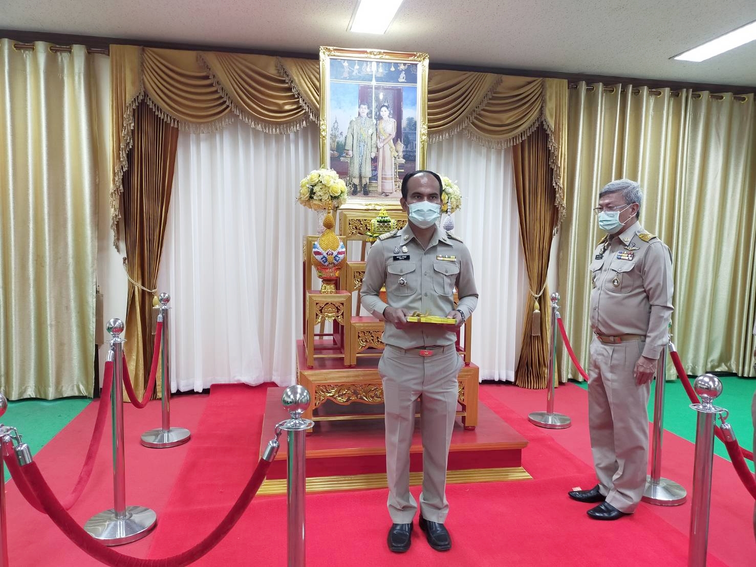 พช.ระยอง จัดพิธีการรับพระราชทานหนังสือ “เรื่องเล่าชาวคชานุรักษ์” เนื่องในโอกาสโครงการพัชรสุธาคชานุรักษ์ได้ดำเนินการมาครบ 1 ปี ?