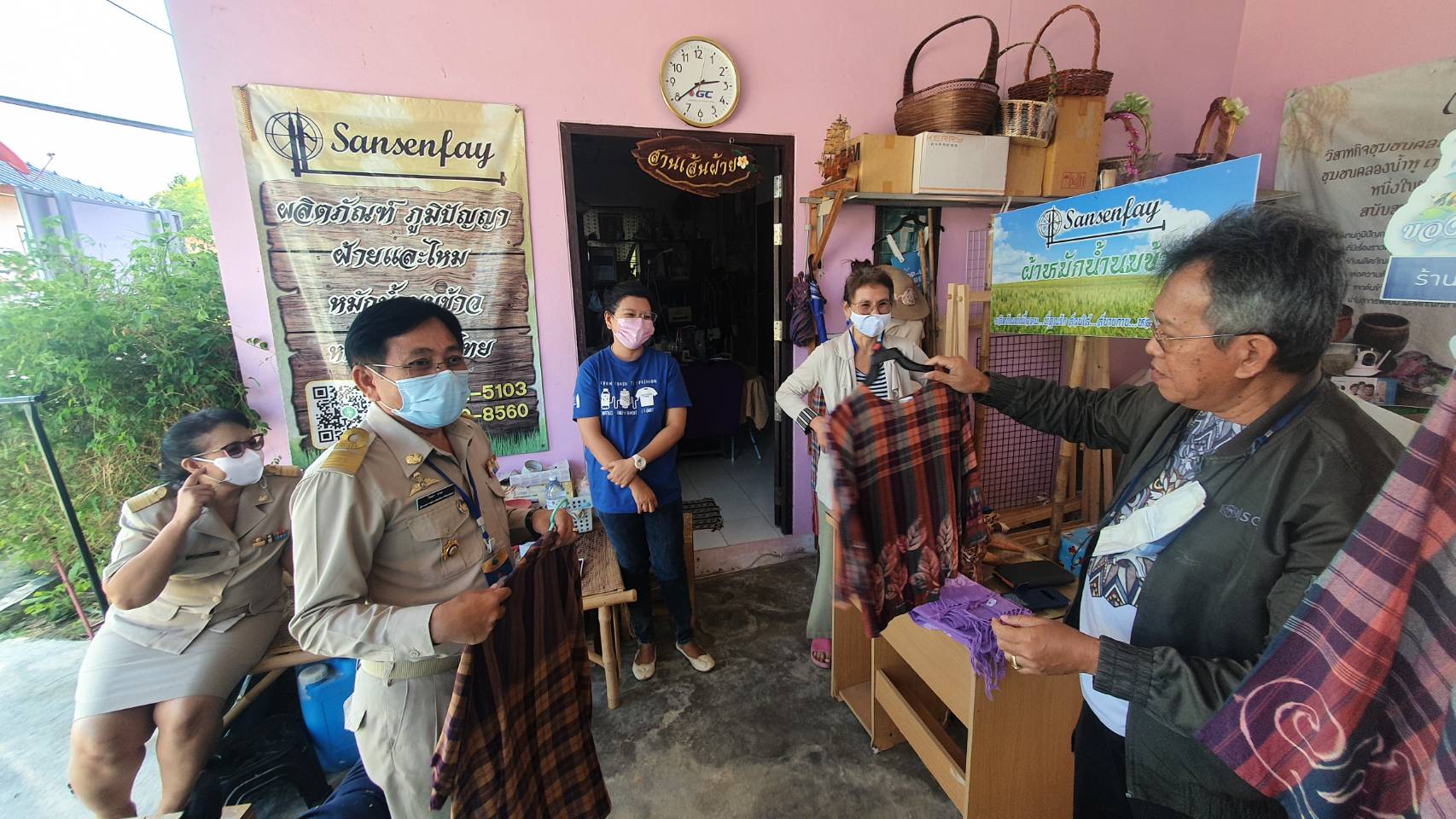 “พช.ระยอง” สานพระปณิธาน “เจ้าฟ้าสิริวัณณวรีฯ” ผ้าไทย ใส่ให้สนุก