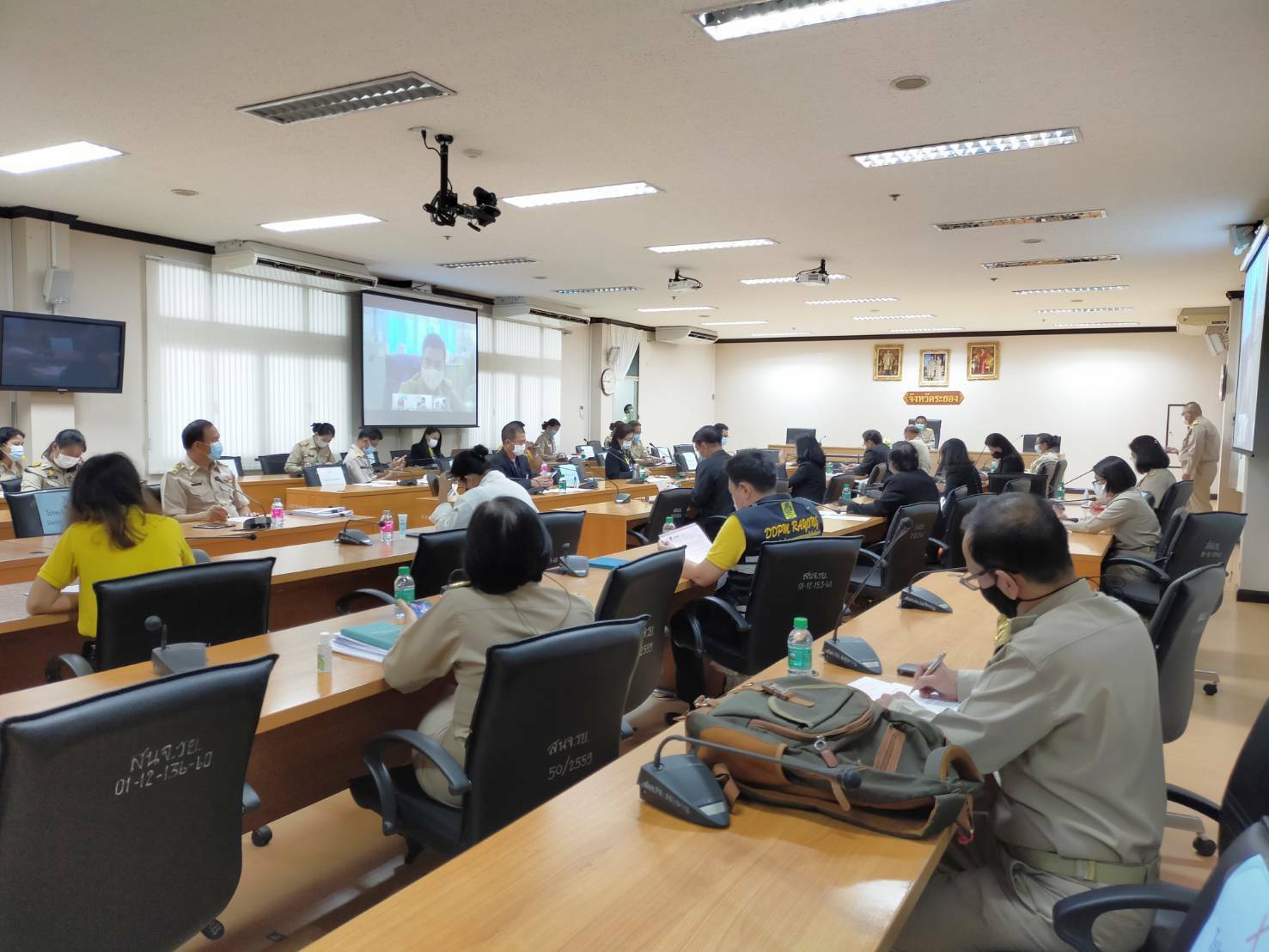 “พช.ระยอง” ร่วมประชุมคณะอนุกรรมการด้านการให้ความช่วยเหลือ เยียวยาผู้ได้รับกระทบจากสถานการณ์การแพร่ระบาดของโรคติดเชื้อไวรัสโคโรนา 2019 ?