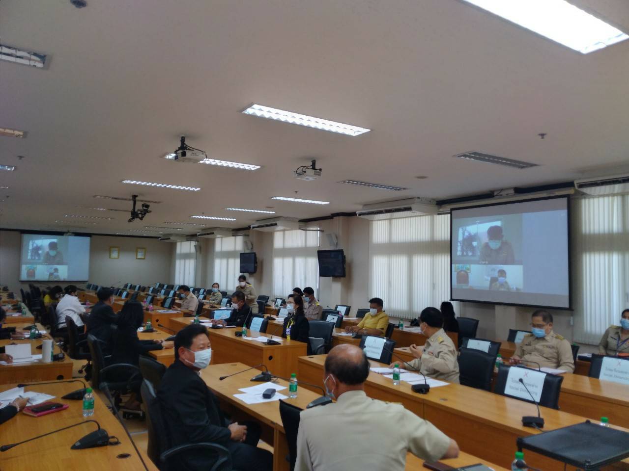 “พช.ระยอง” ร่วมประชุมคณะอนุกรรมการด้านการให้ความช่วยเหลือ เยียวยาผู้ได้รับกระทบจากสถานการณ์การแพร่ระบาดของโรคติดเชื้อไวรัสโคโรนา 2019 ?