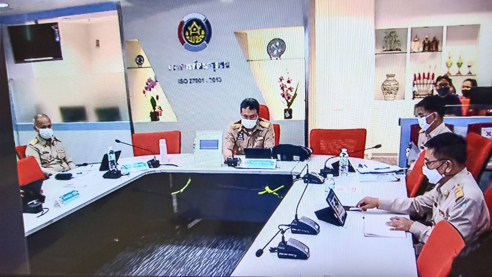 “พช.ระยอง” ร่วมรับฟังการประชุมชี้แจงแนวทางการสมัครและหลักเกณฑ์การพิจารณารางวัลเลิศรัฐ ประจำ ปี พ.ศ.2564  ผ่านระบบวิดีทัศน์ทางไกล (Video Conference)  ?