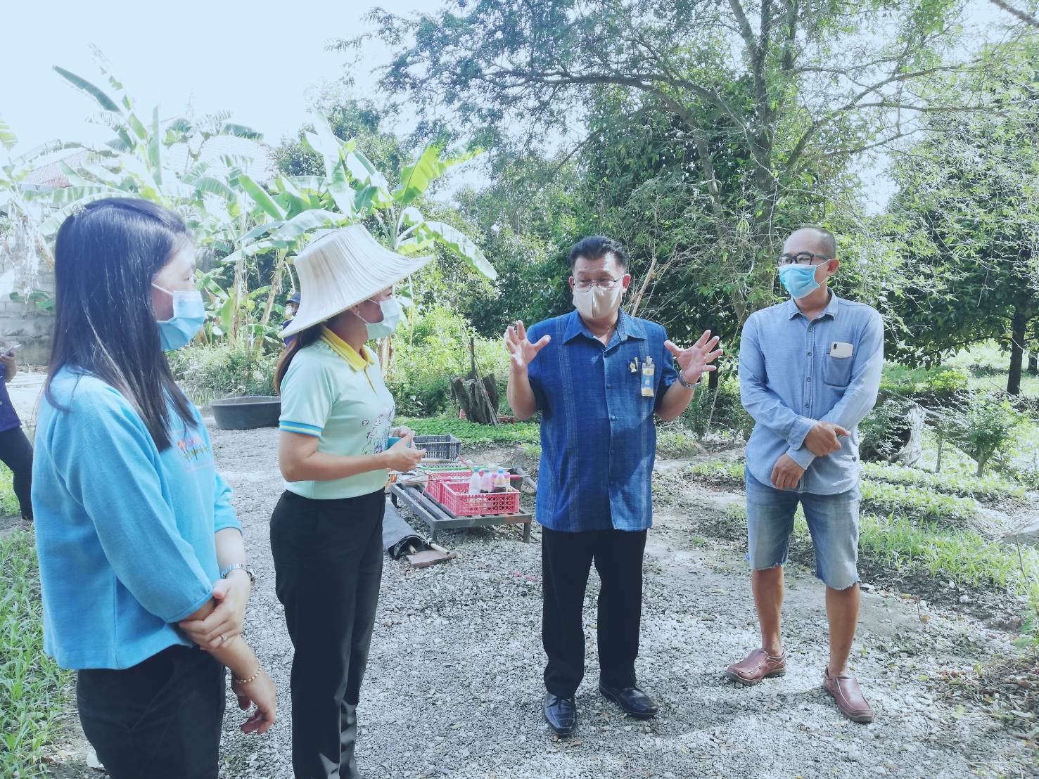 “พช.ระยอง” ร่วมกับเรือนจำกลางระยอง ติดตาม สนับสนุน เสริมกำลังใจแก่ผู้พ้นโทษ ซึ่งผ่านการฝึกอบรมโครงการพระราชทานในพระบาทสมเด็จพระวชิรเกล้าเจ้าอยู่หัว  “โคกหนองนาแห่งน้ำใจและความหวัง กรมราชทัณฑ์” ในพื้นที่อำเภอแกลงและเขาชะเมา?