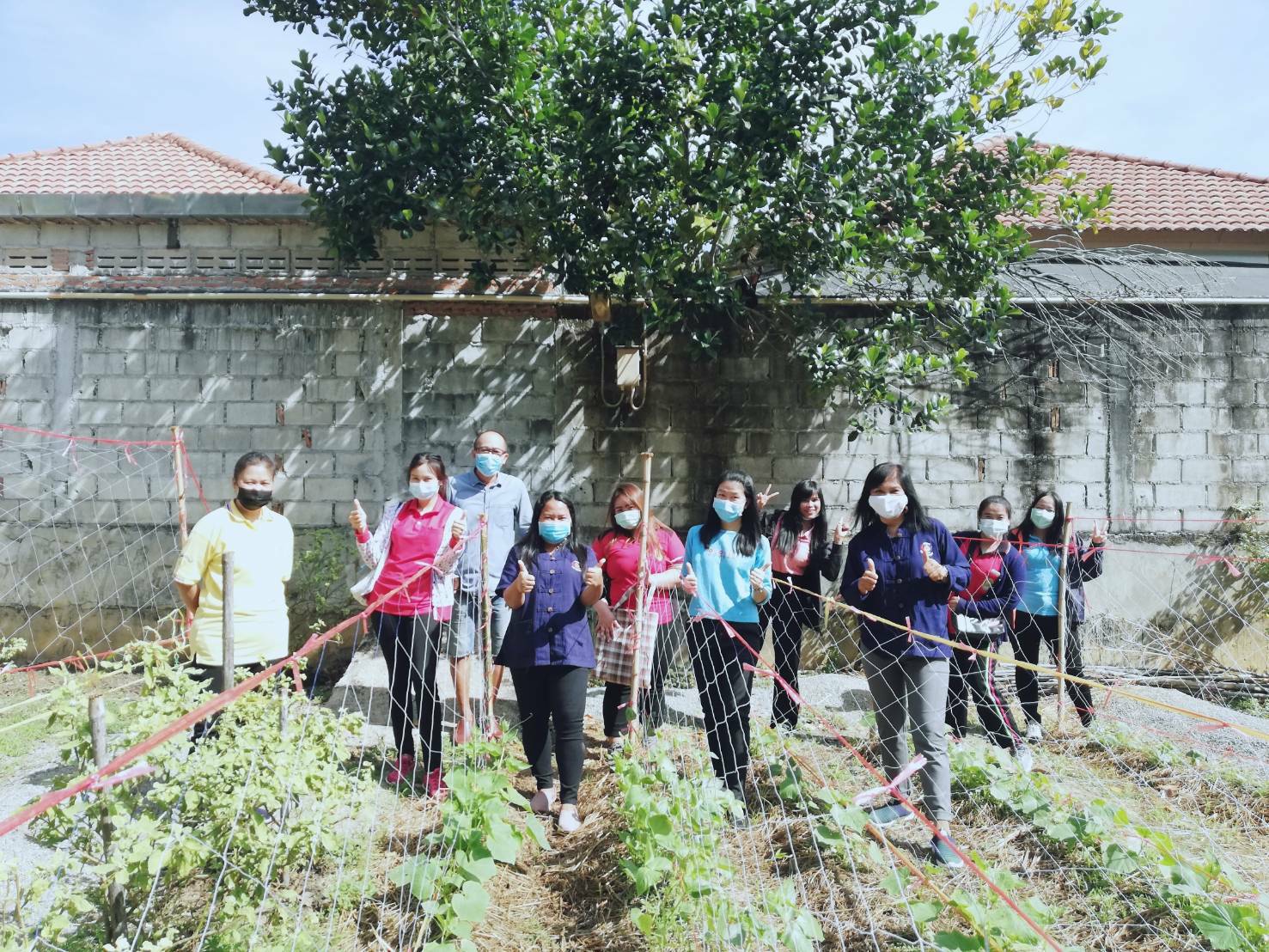 “พช.ระยอง” ร่วมกับเรือนจำกลางระยอง ติดตาม สนับสนุน เสริมกำลังใจแก่ผู้พ้นโทษ ซึ่งผ่านการฝึกอบรมโครงการพระราชทานในพระบาทสมเด็จพระวชิรเกล้าเจ้าอยู่หัว  “โคกหนองนาแห่งน้ำใจและความหวัง กรมราชทัณฑ์” ในพื้นที่อำเภอแกลงและเขาชะเมา?