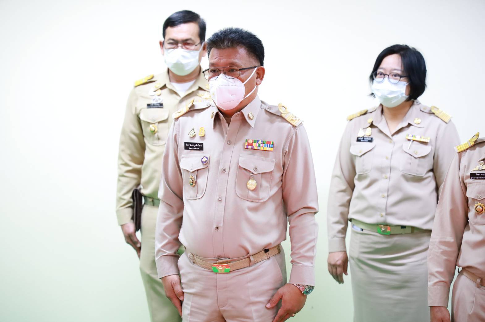 “พช.ระยอง”จัดพิธีลงนามถวายพระพรชัยมงคล และพิธีรับมอบแบบลายผ้า “ผ้ามัดหมี่ลายขอเจ้าฟ้าสิริวัณณวรีฯ” เนื่องในโอกาสวันคล้ายวันประสูติ สมเด็จพระเจ้าลูกเธอ เจ้าฟ้าสิริวัณณวรี นารีรัตนราชกัญญา”