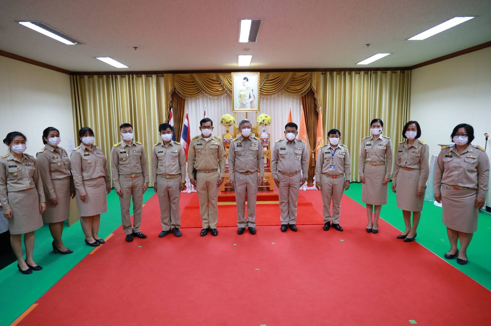 “พช.ระยอง”จัดพิธีลงนามถวายพระพรชัยมงคล และพิธีรับมอบแบบลายผ้า “ผ้ามัดหมี่ลายขอเจ้าฟ้าสิริวัณณวรีฯ” เนื่องในโอกาสวันคล้ายวันประสูติ สมเด็จพระเจ้าลูกเธอ เจ้าฟ้าสิริวัณณวรี นารีรัตนราชกัญญา”