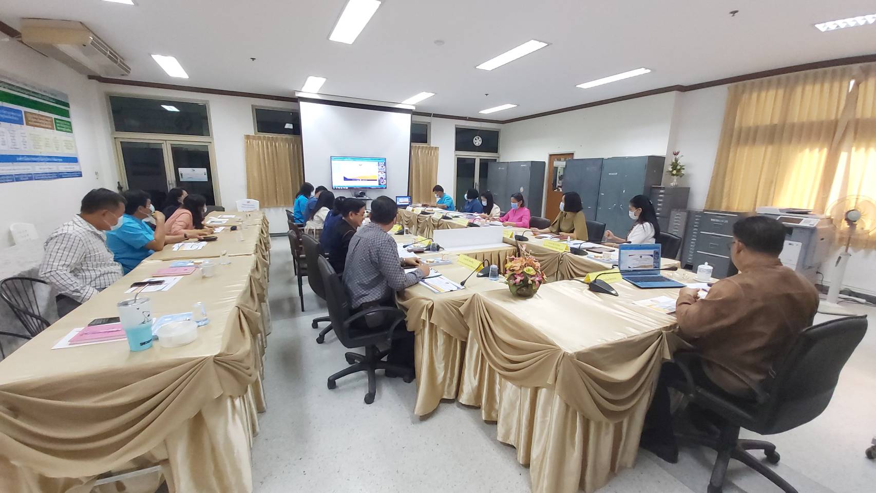 พช.ระยอง ร่วมประชุมเชิงปฏิบัติการตรวจติดตามผลการดำเนินงานของหน่วยรับตรวจรายไตรมาส ครั้งที่ 1/2564 ผ่านระบบห้องประชุมออนไลน์ (Session call) กรมการพัฒนาชุมชน?