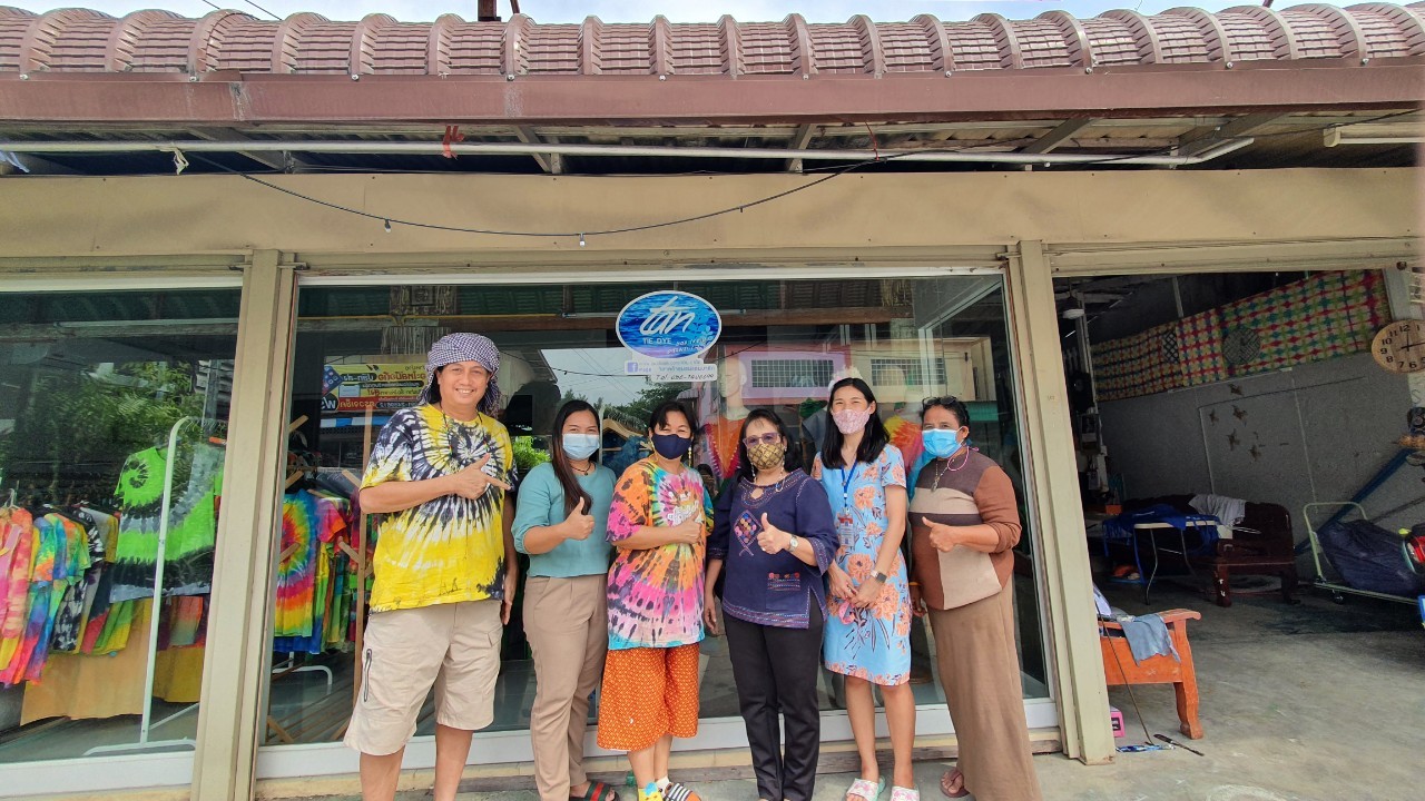 “พช.ระยอง” สานพระปณิธาน “เจ้าฟ้าสิริวัณณวรีฯ” ผ้าไทย ใส่ให้สนุก