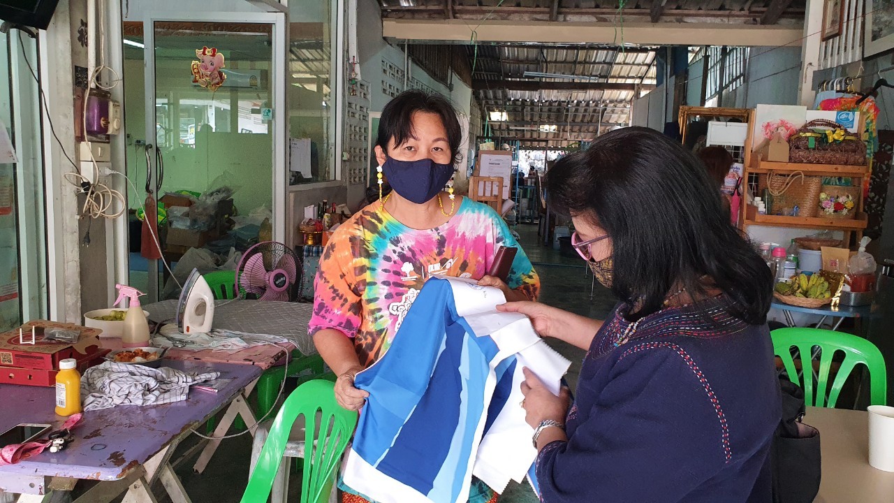 “พช.ระยอง” สานพระปณิธาน “เจ้าฟ้าสิริวัณณวรีฯ” ผ้าไทย ใส่ให้สนุก